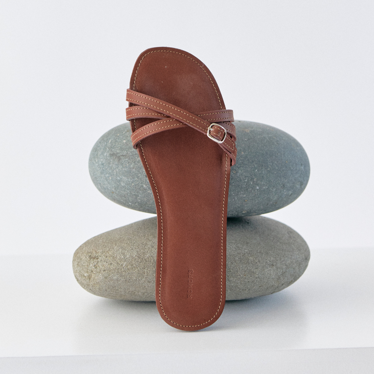 Cognac Buckle