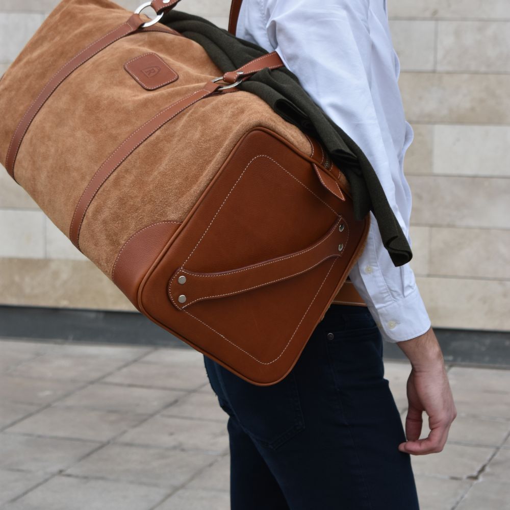 Travel Bags Between Lakes