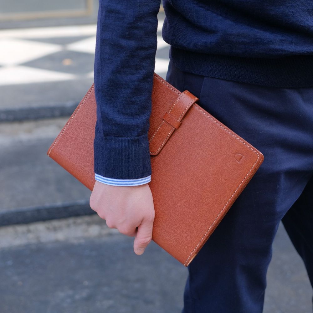 Hand / Ipad folder