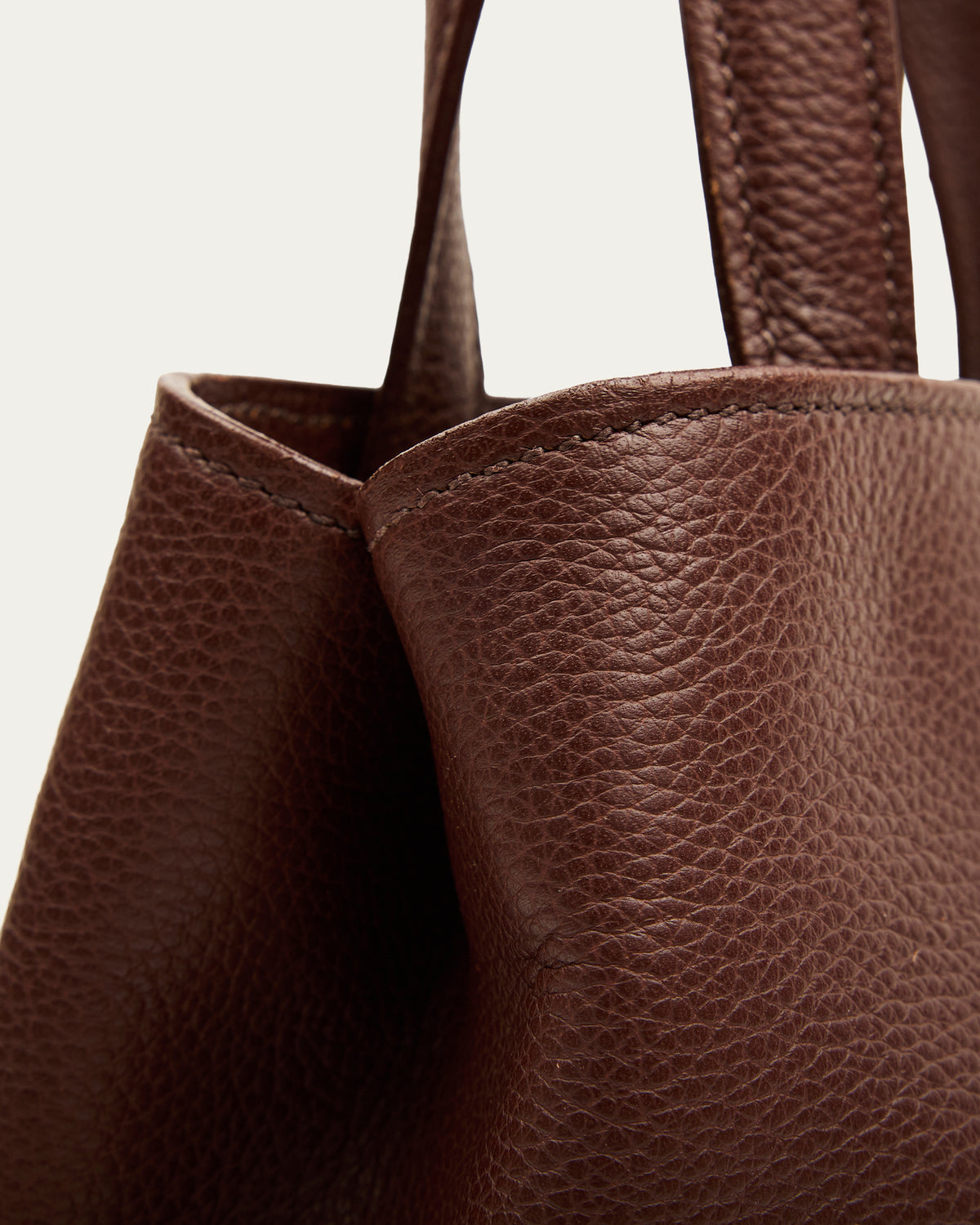 Pleat Mini Moro de cuero - Romors