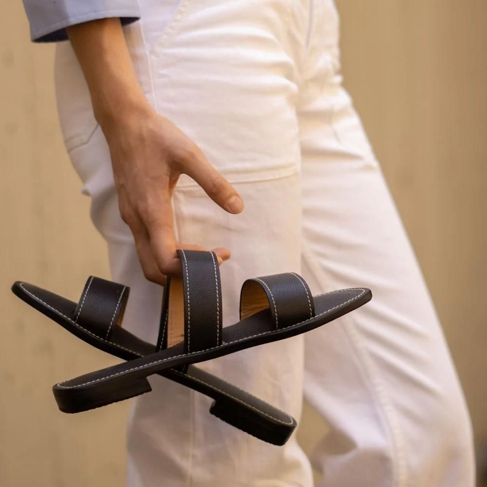 Two Straps Cognac