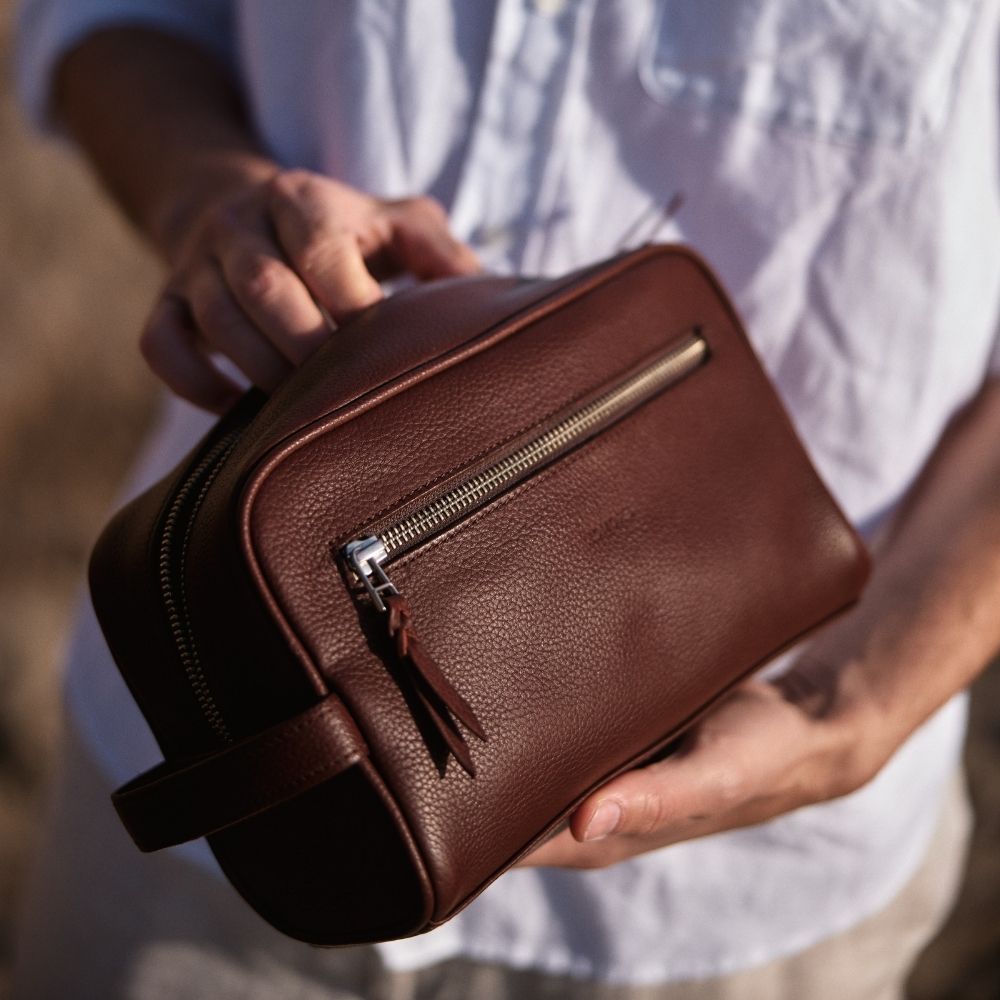 Cognac Ears Toiletry Bags