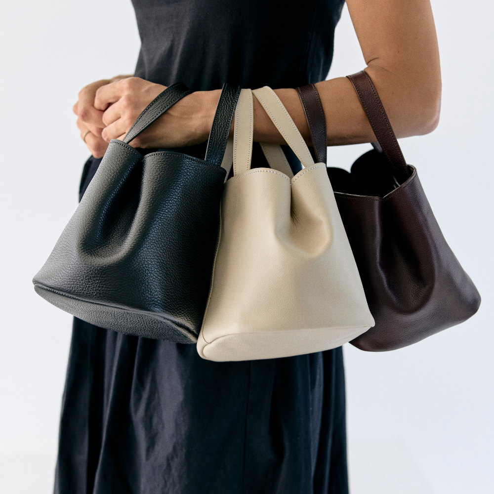 Pleat Mini Black