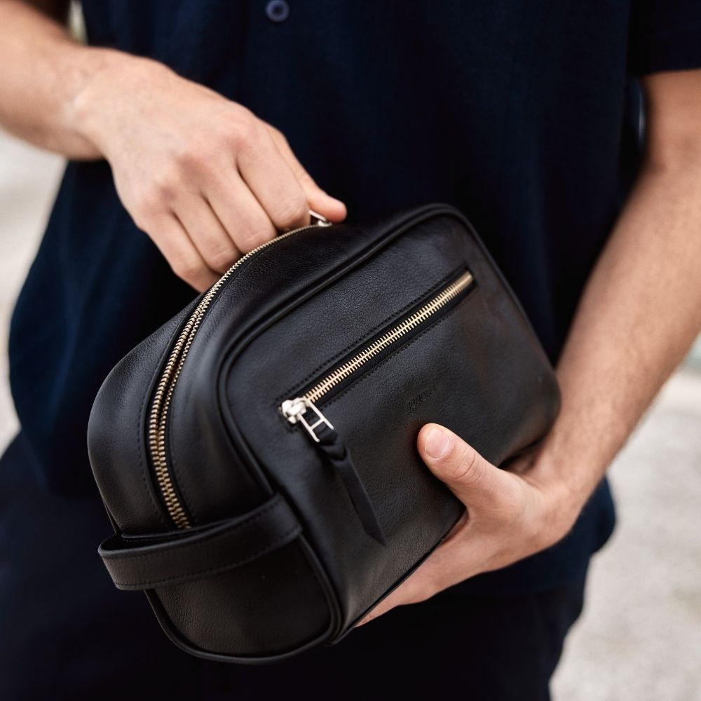 Cognac Ears Toiletry Bags